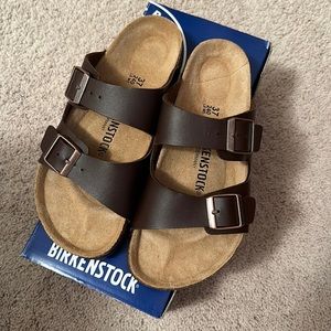 NWT Birkenstock Arizona Sandal